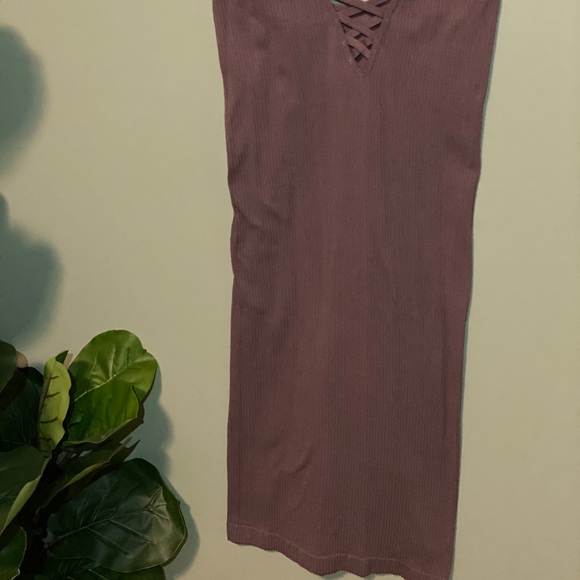 Ribbed midi dress - Picture 4 of 7